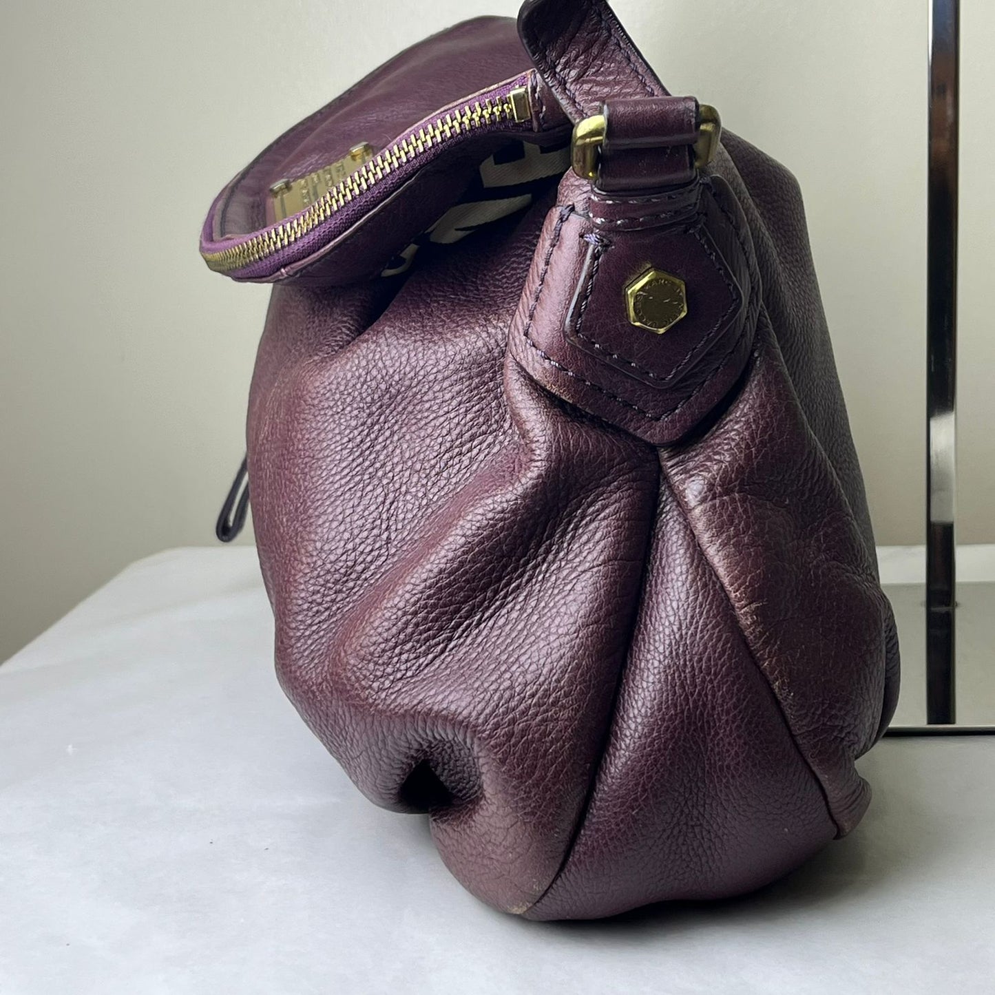 Marc Jacobs	Top Handle Burgundy
