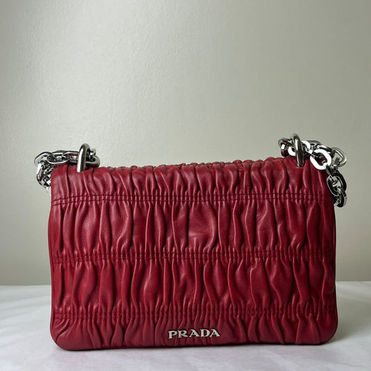 Prada Nappa Gaufre Wallet on Chain Red