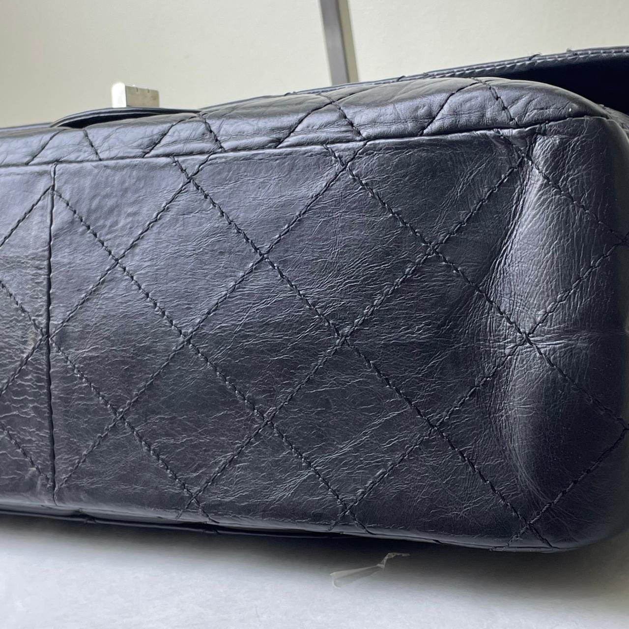 Chanel Maxi Black Large