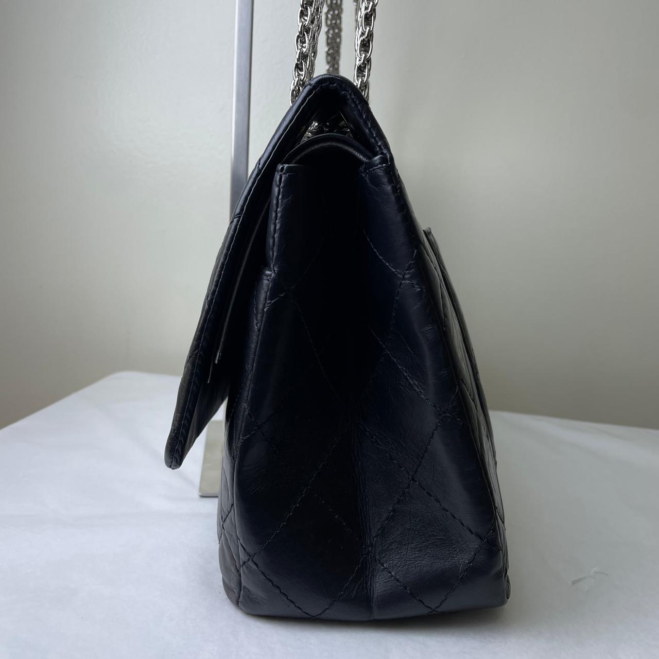 Chanel Maxi Black Large