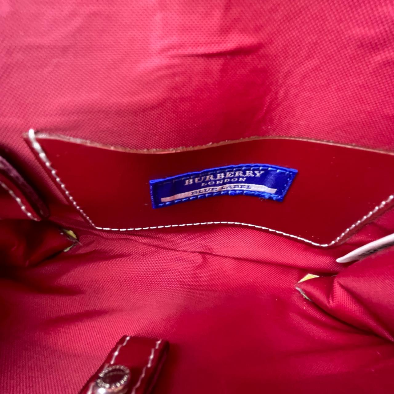 Burberry	Nova Check Bag - Red