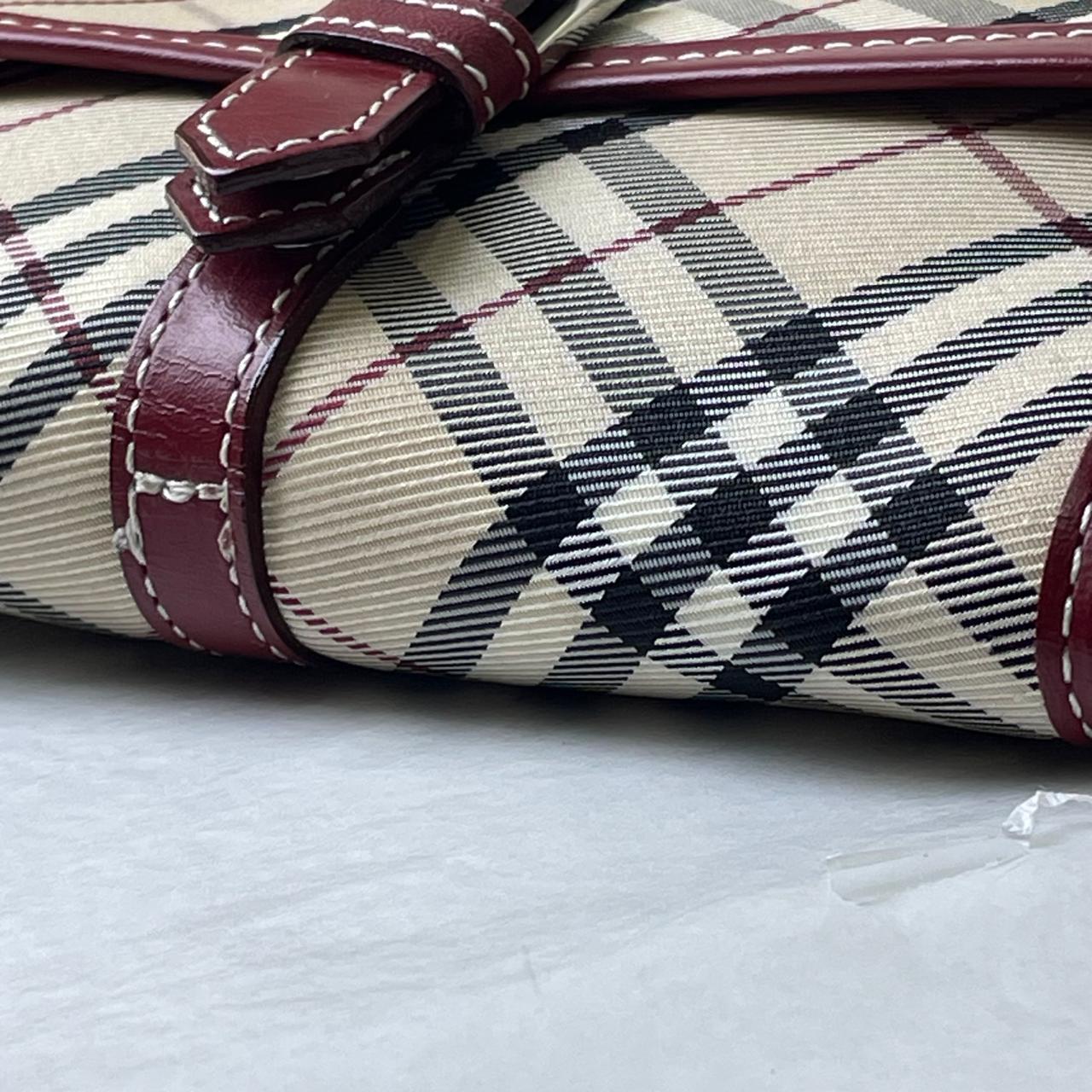 Burberry	Nova Check Bag - Red