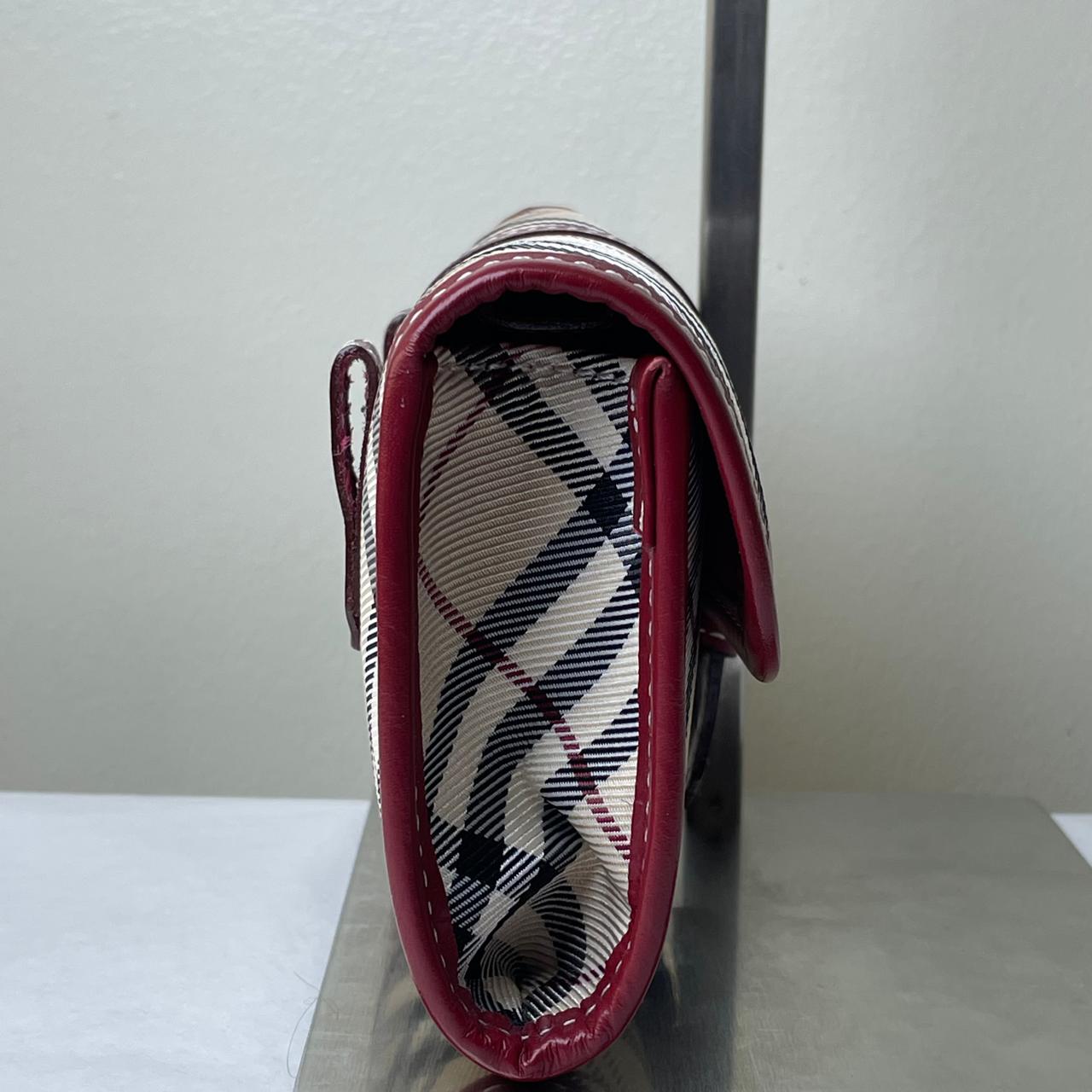 Burberry	Nova Check Bag - Red