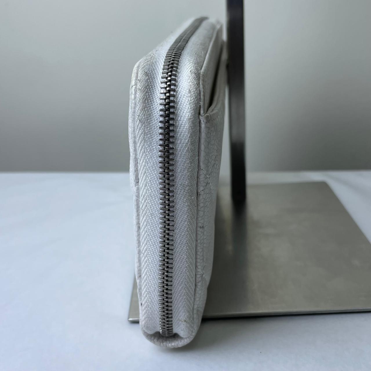 Chanel Long Wallet Caviar Skin - White