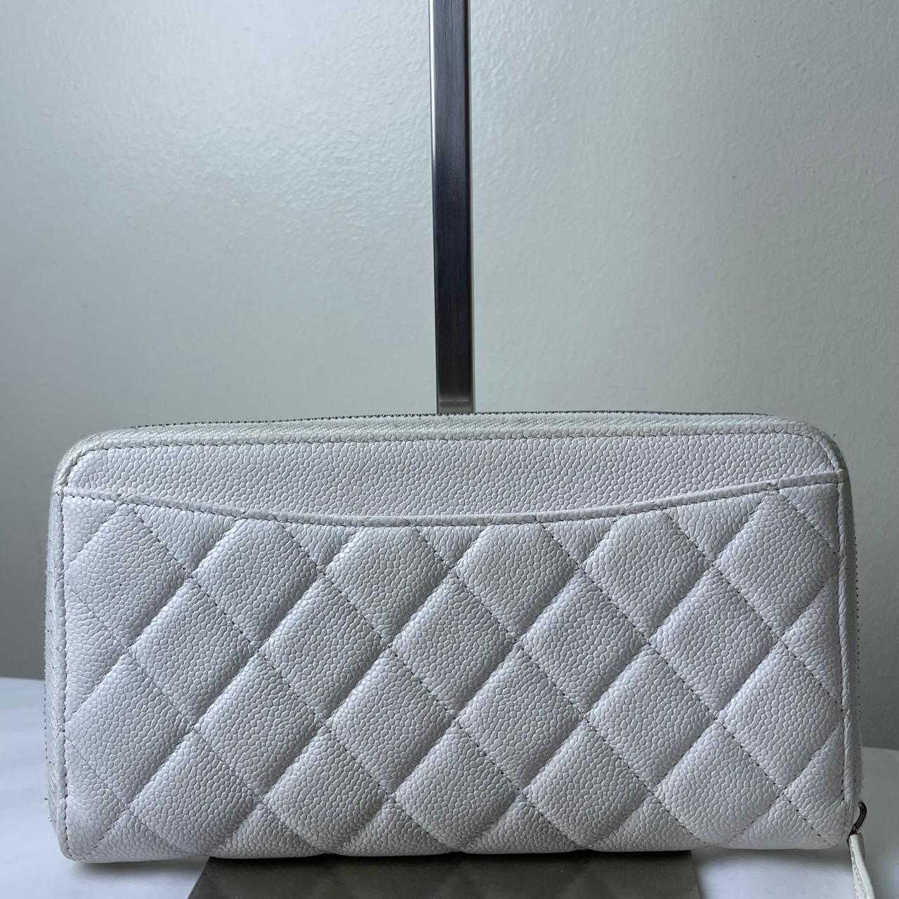 Chanel Long Wallet Caviar Skin - White