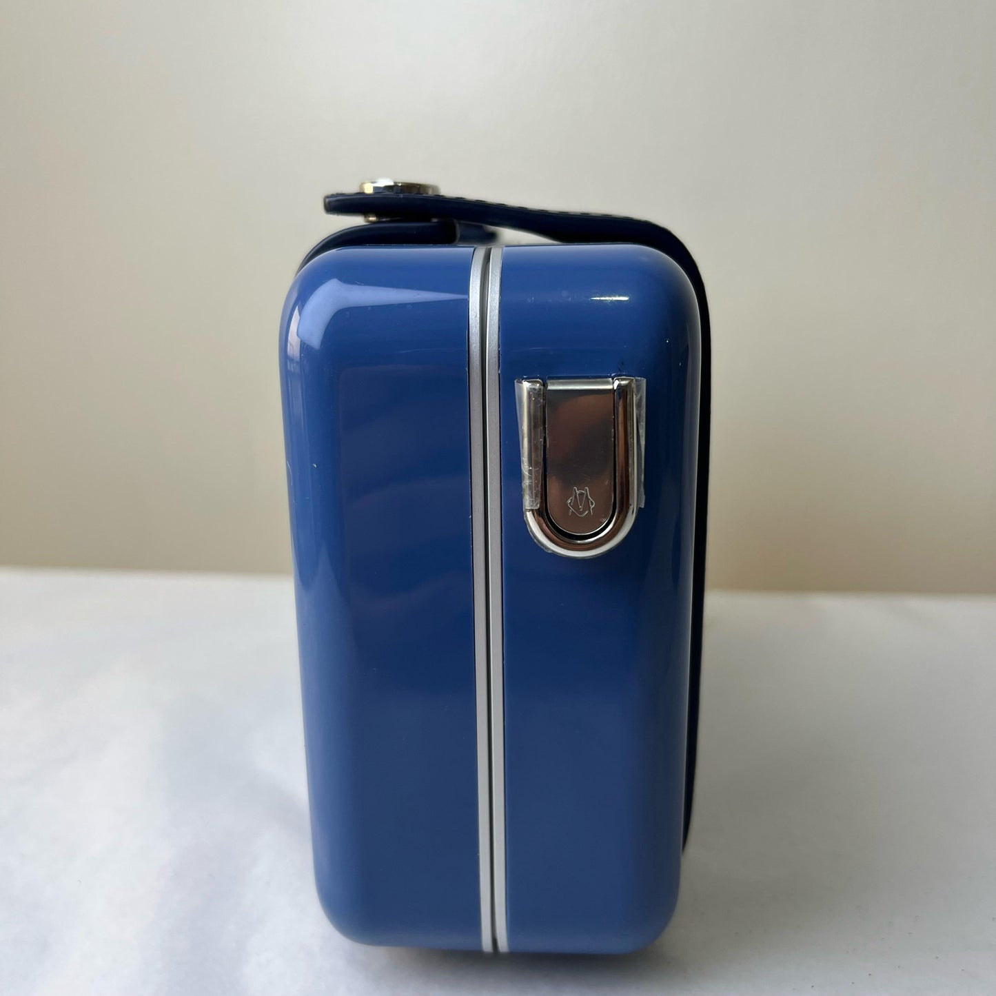 Rimowa	Polycarbonate Cross-Body Bag Azure Blue