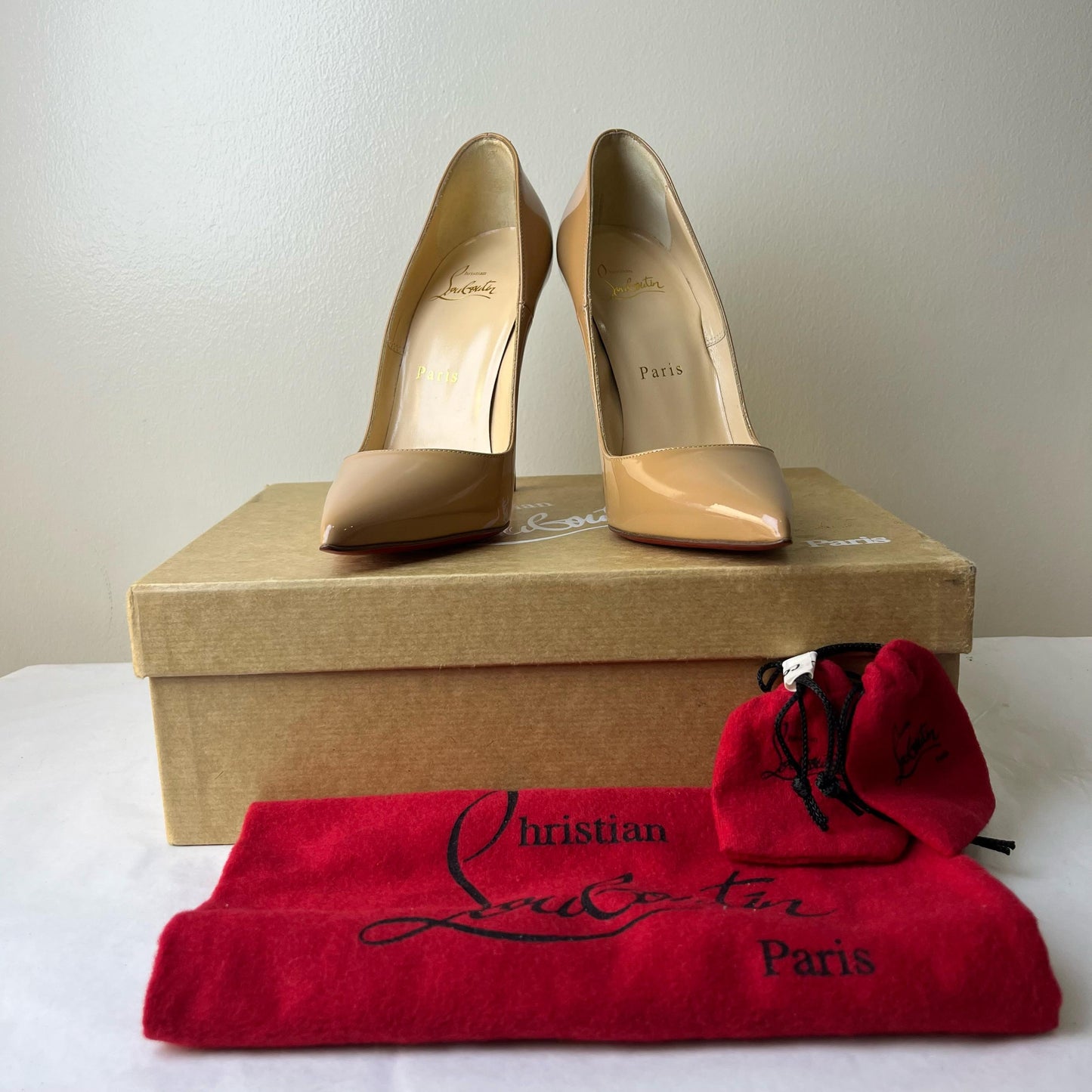 Christian Louboutin So Kate Patent, Beige 36.5