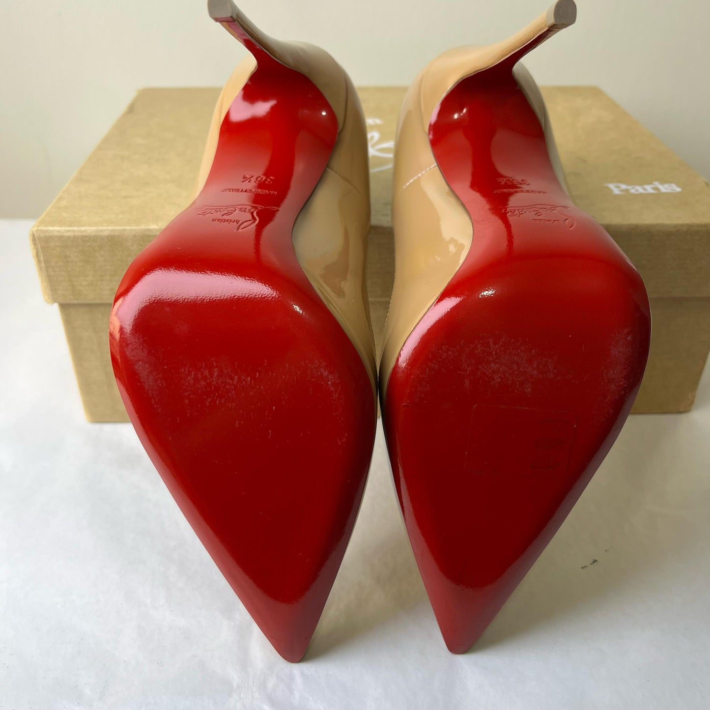 Christian Louboutin So Kate Patent, Beige 36.5