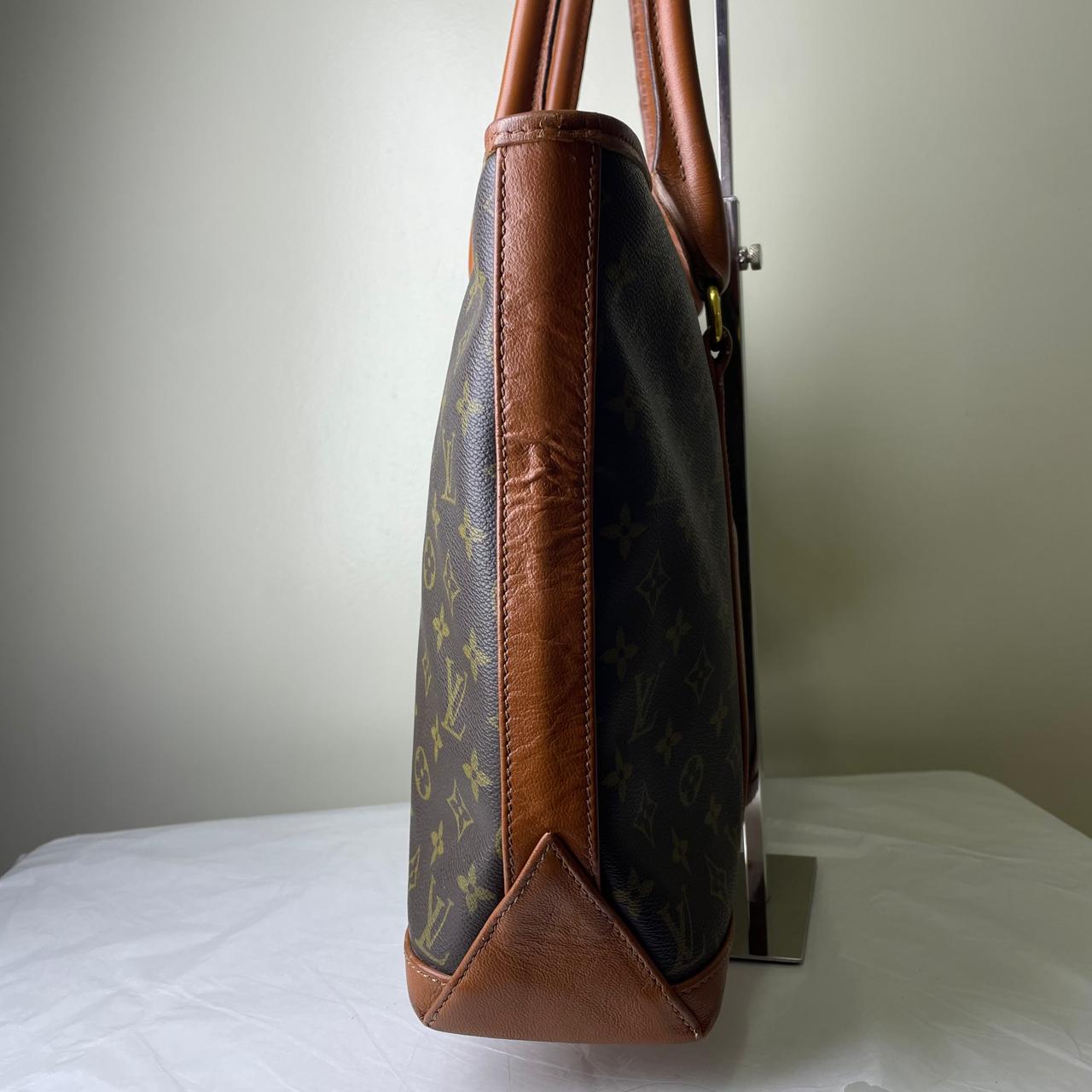 Louis Vuitton	Sac Weekend Monogram Canvas