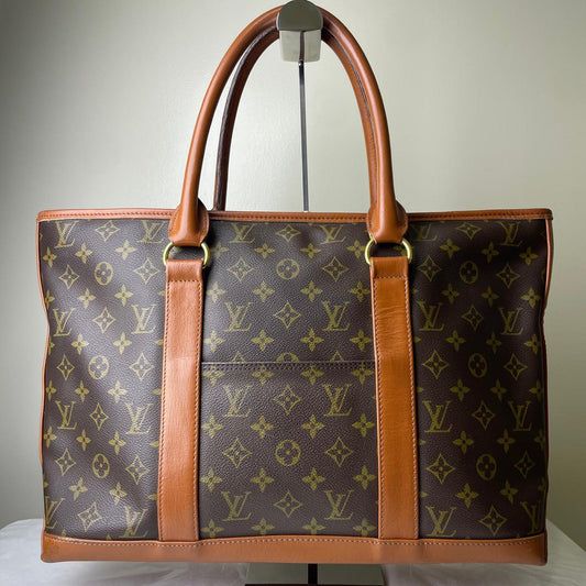 Louis Vuitton	Sac Weekend Monogram Canvas
