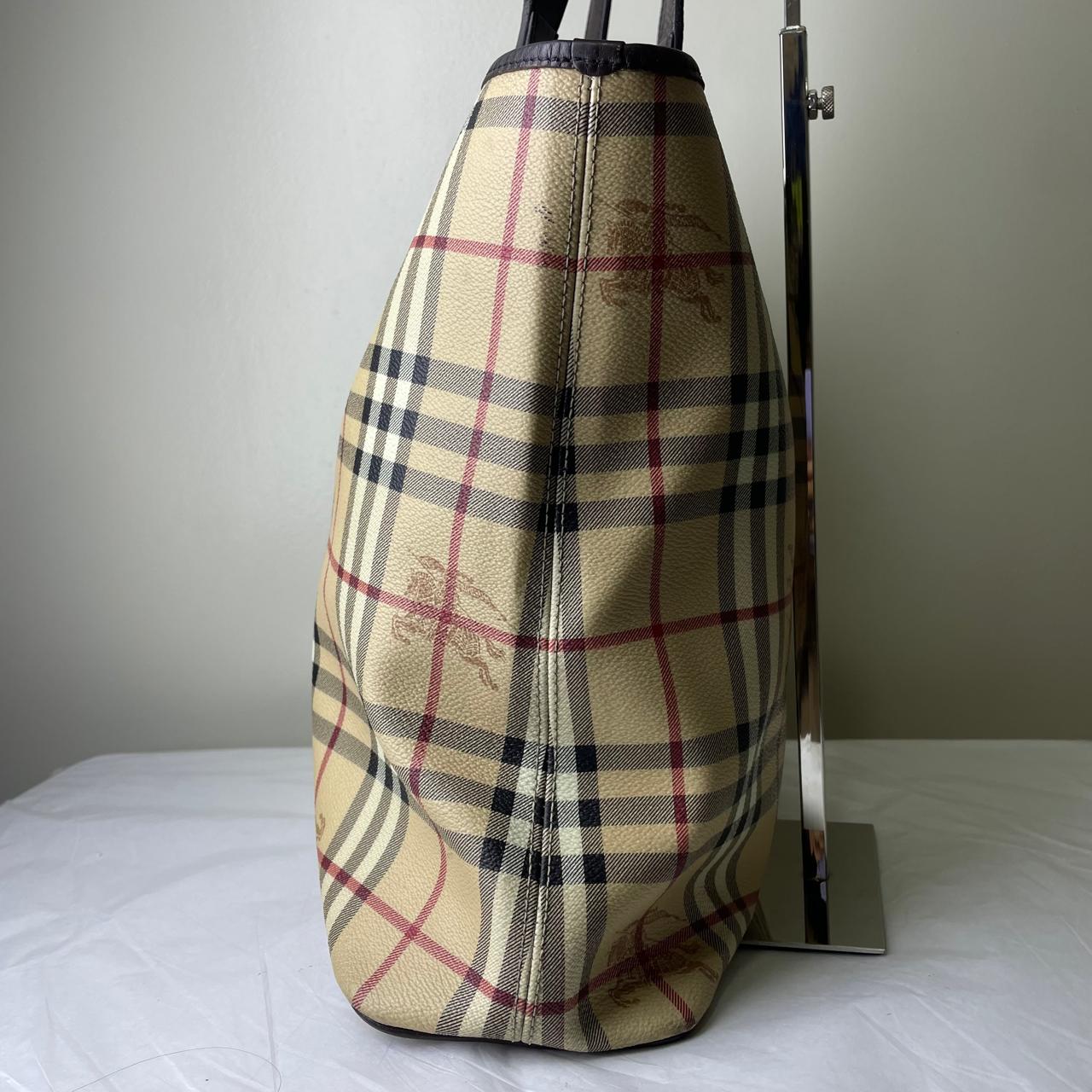 Burberry	Check Tote Bag