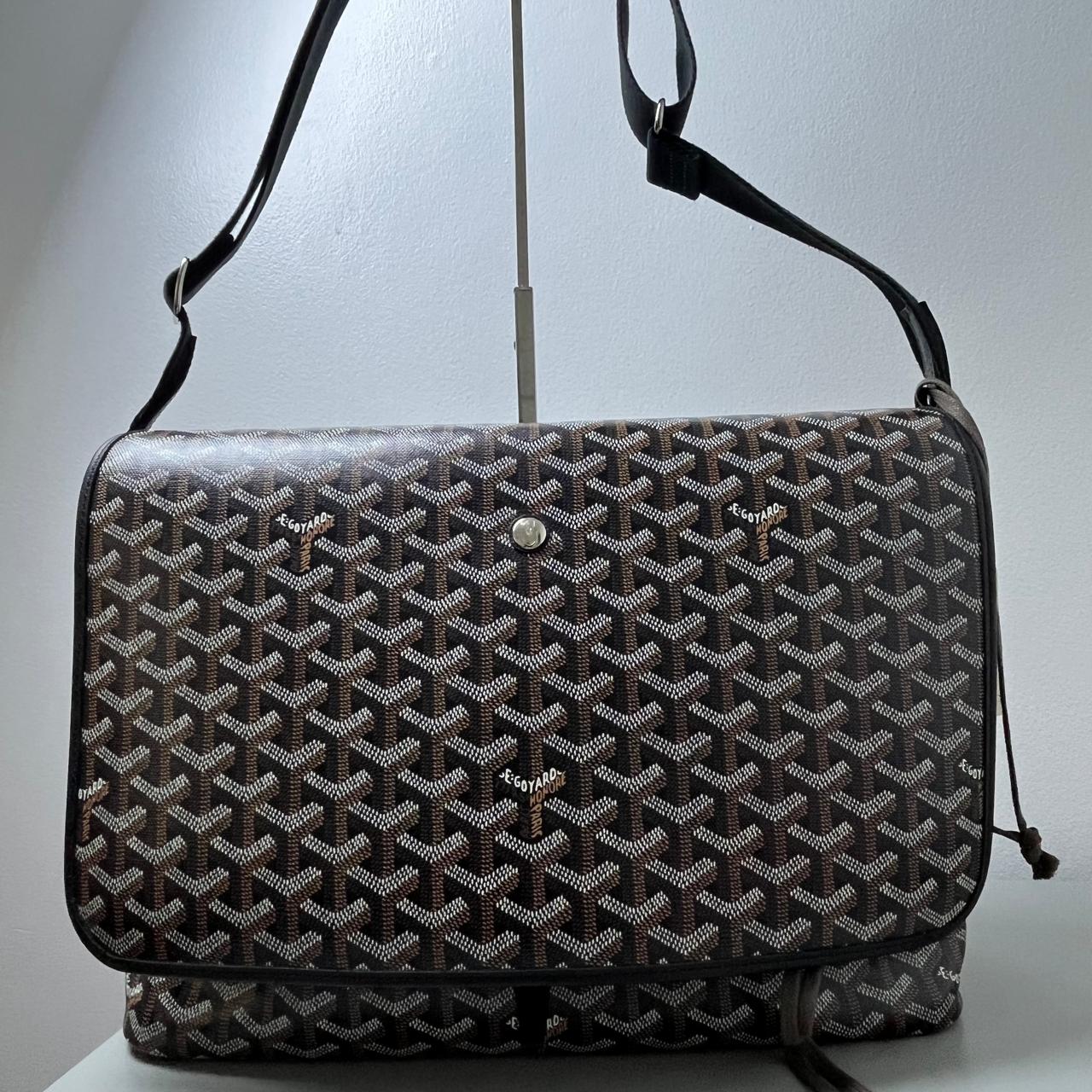 Goyard Capecian MM messenger bag