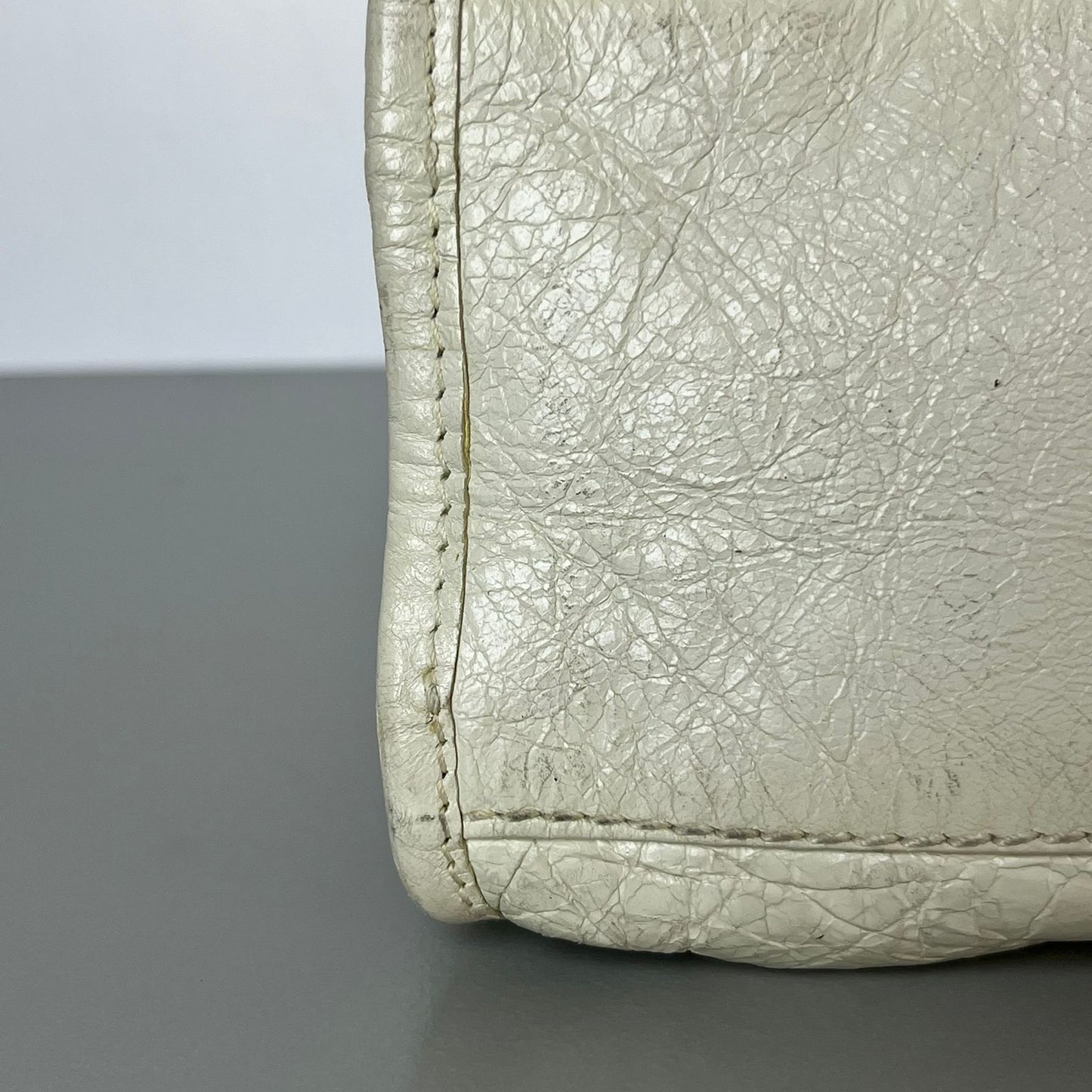 Balenciaga City Medium Off White