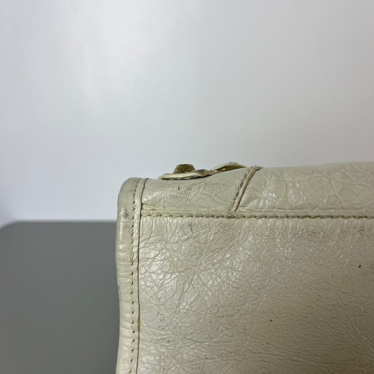 Balenciaga City Medium Off White