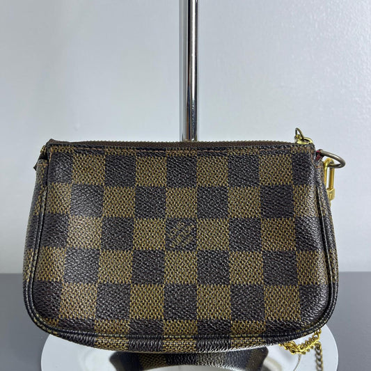 Louis Vuitton	Mini Pochette, Monogram Canvas