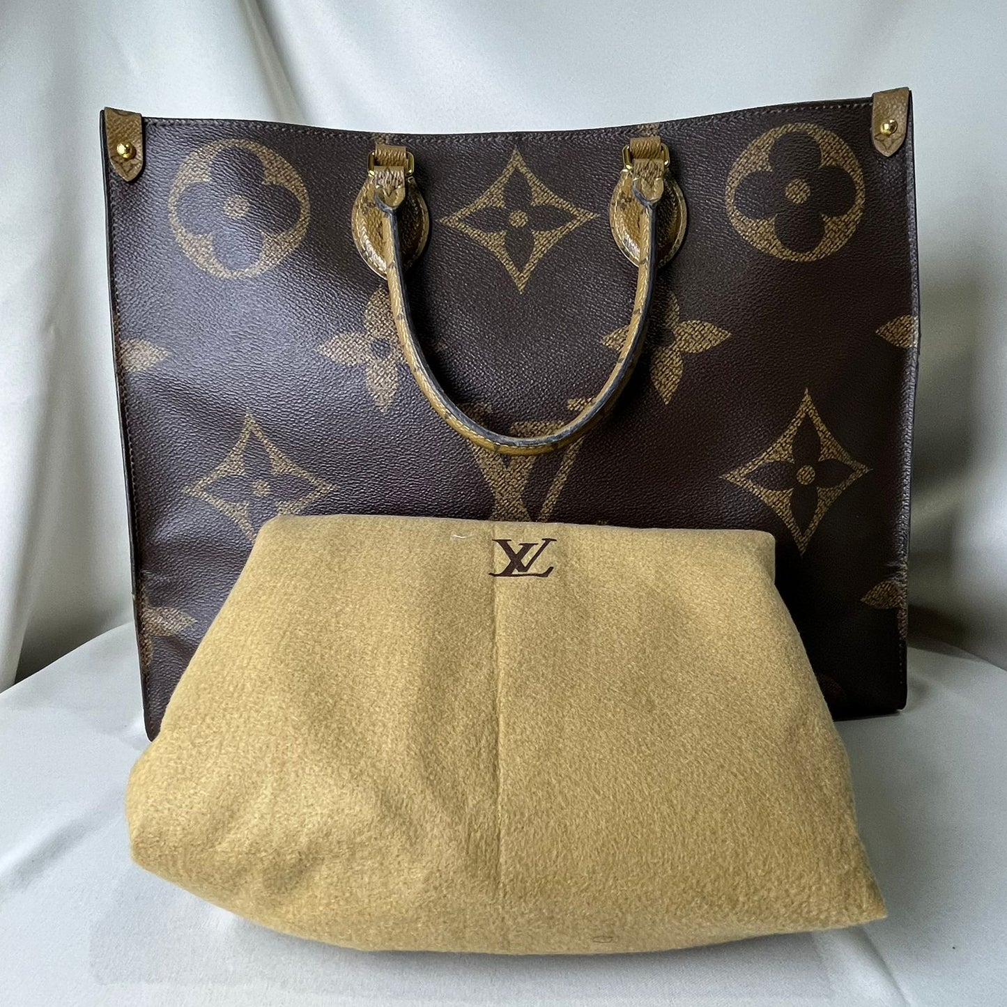 Louis Vuitton On the Go GM Monogram Canvas