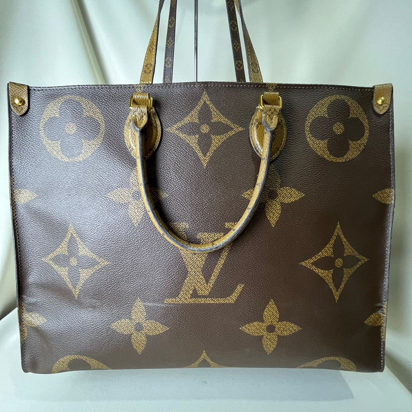 Louis Vuitton On the Go GM Monogram Canvas