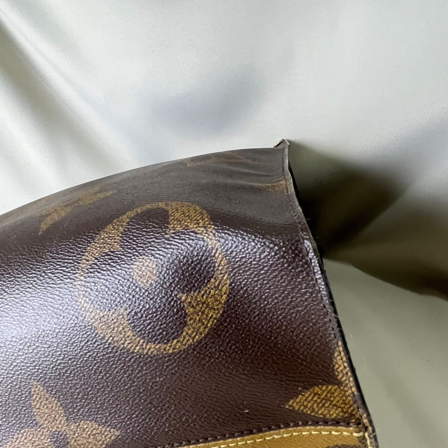 Louis Vuitton On the Go GM Monogram Canvas