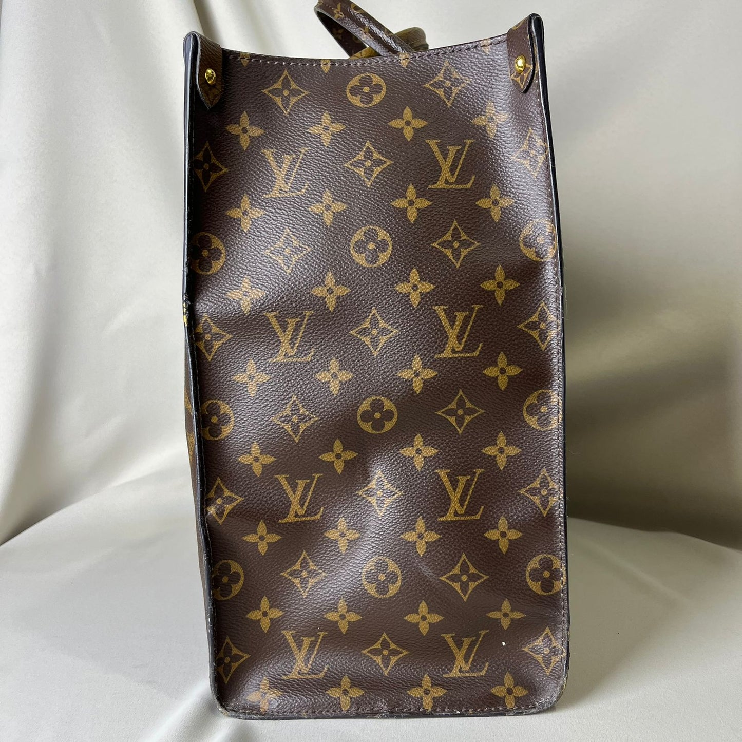 Louis Vuitton On the Go GM Monogram Canvas