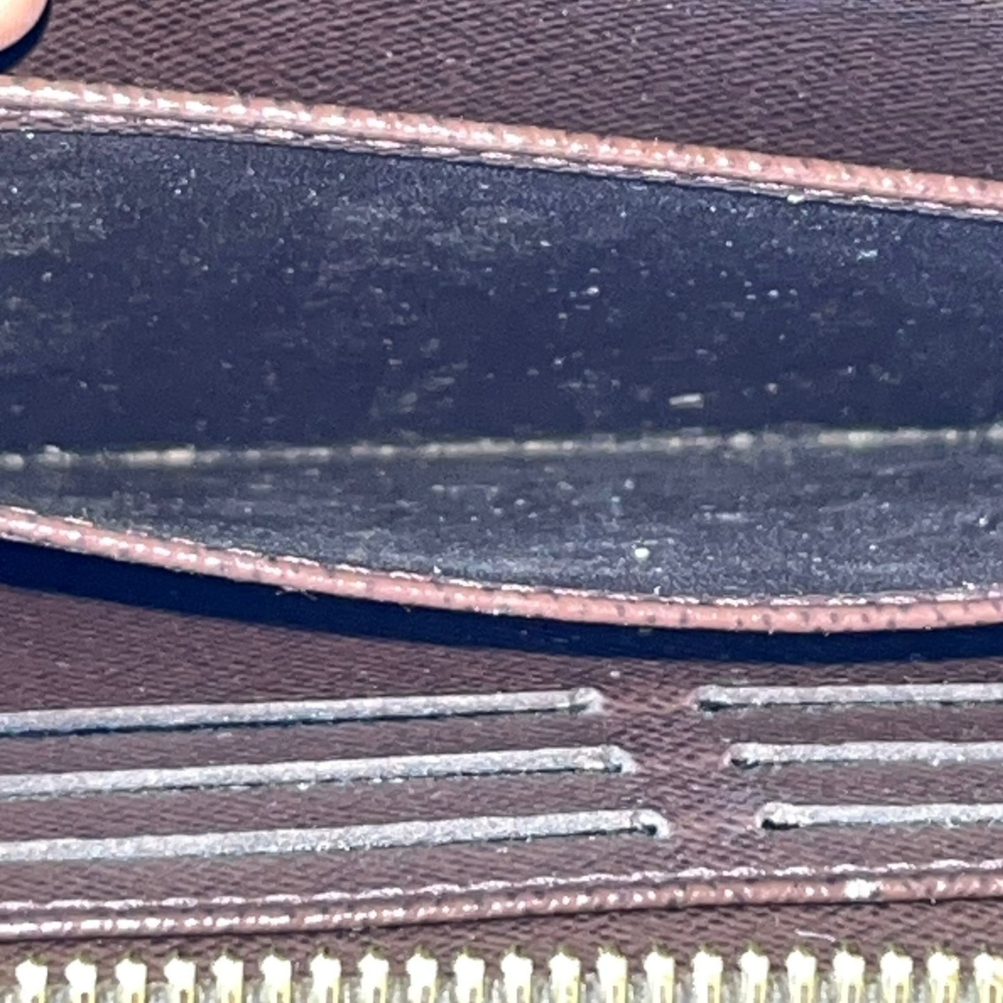 Louis Vuitton	Zippy Wallet, Damier Ebene
