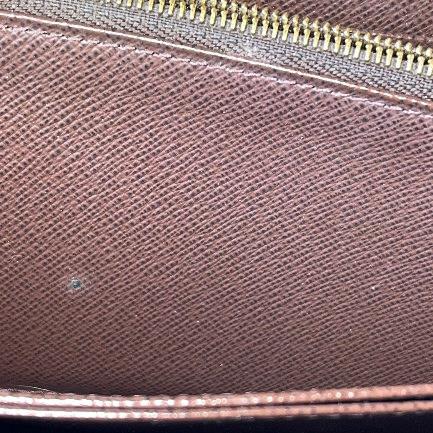 Louis Vuitton	Zippy Wallet, Damier Ebene