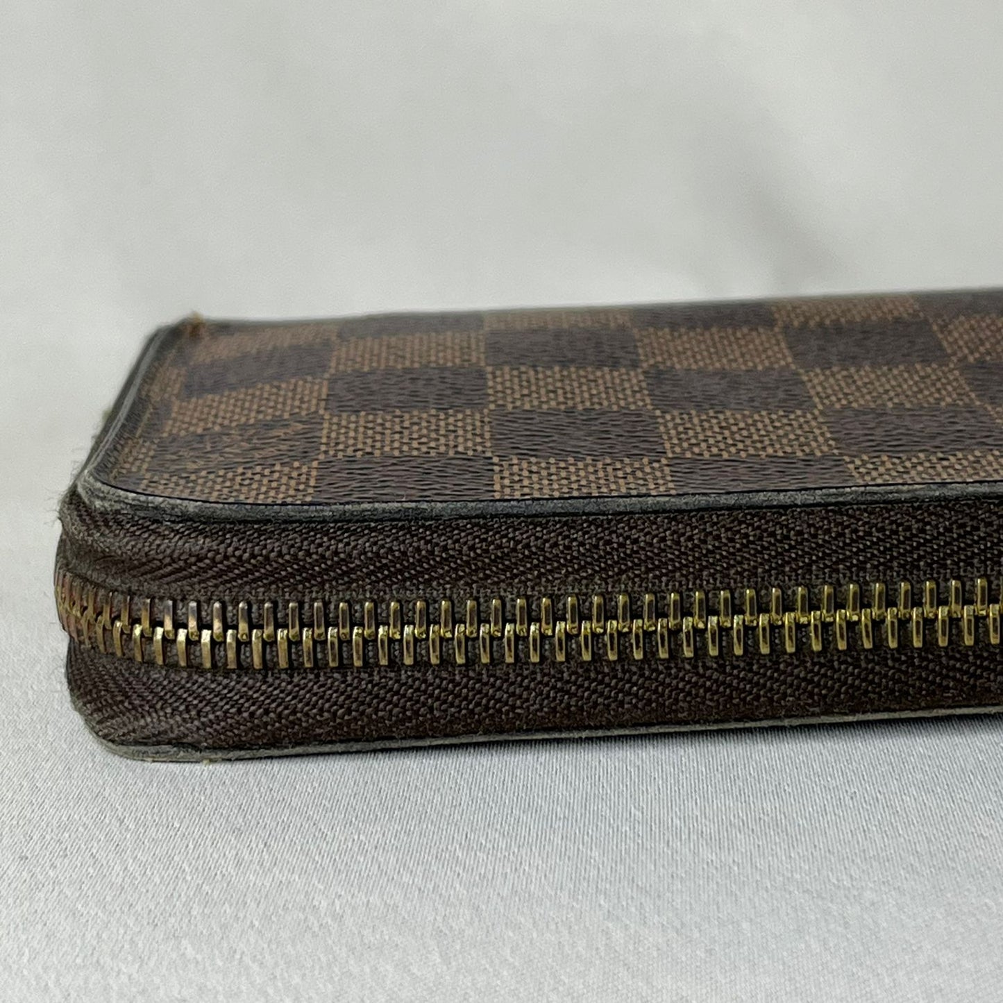 Louis Vuitton	Zippy Wallet, Damier Ebene