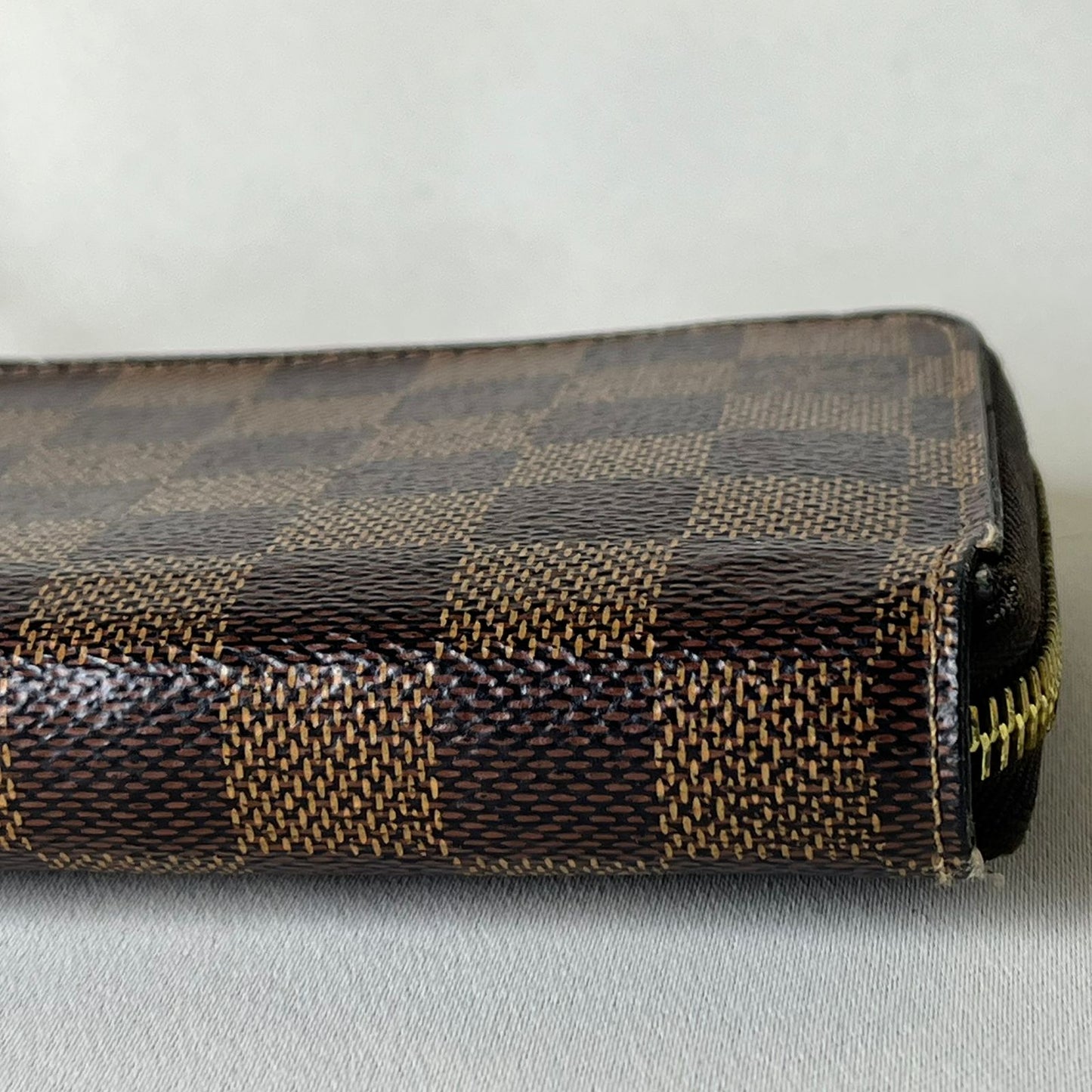 Louis Vuitton	Zippy Wallet, Damier Ebene