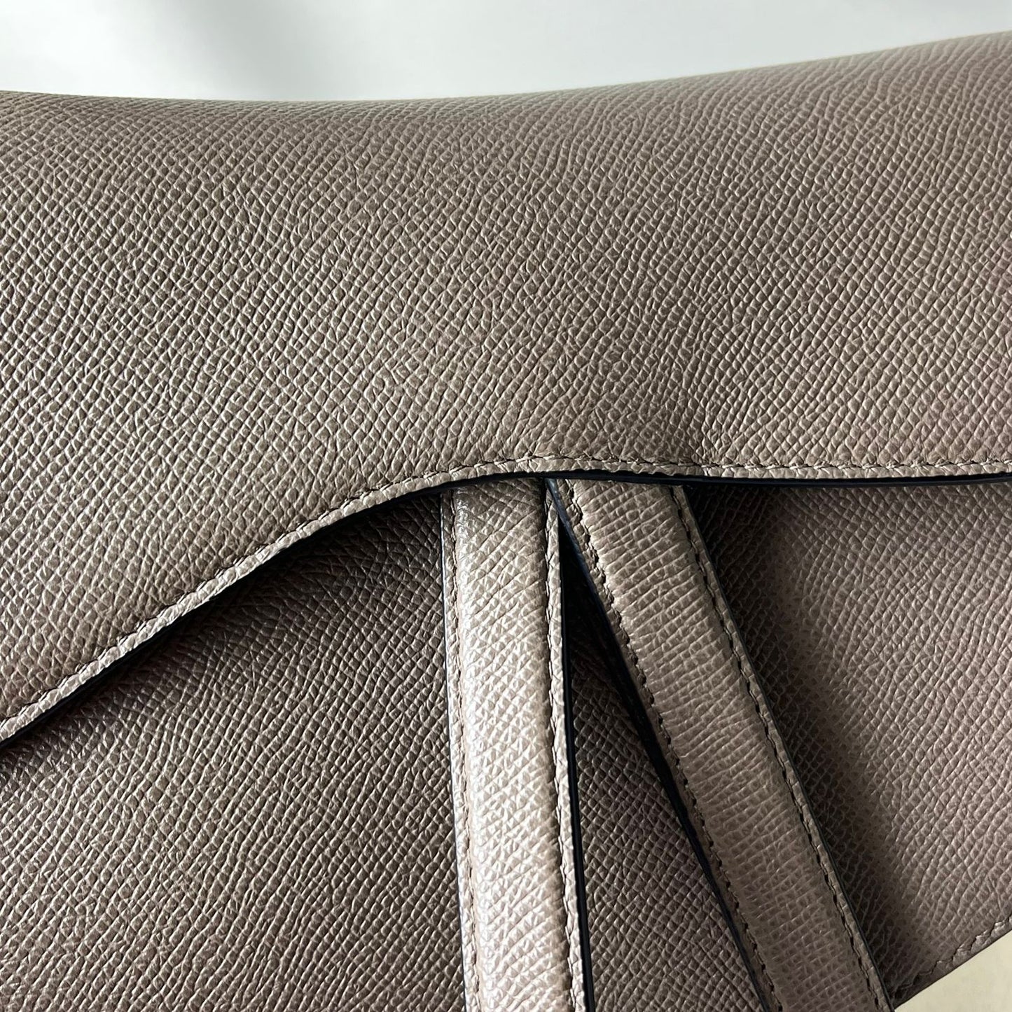 Dior	Saddle Medium Beige