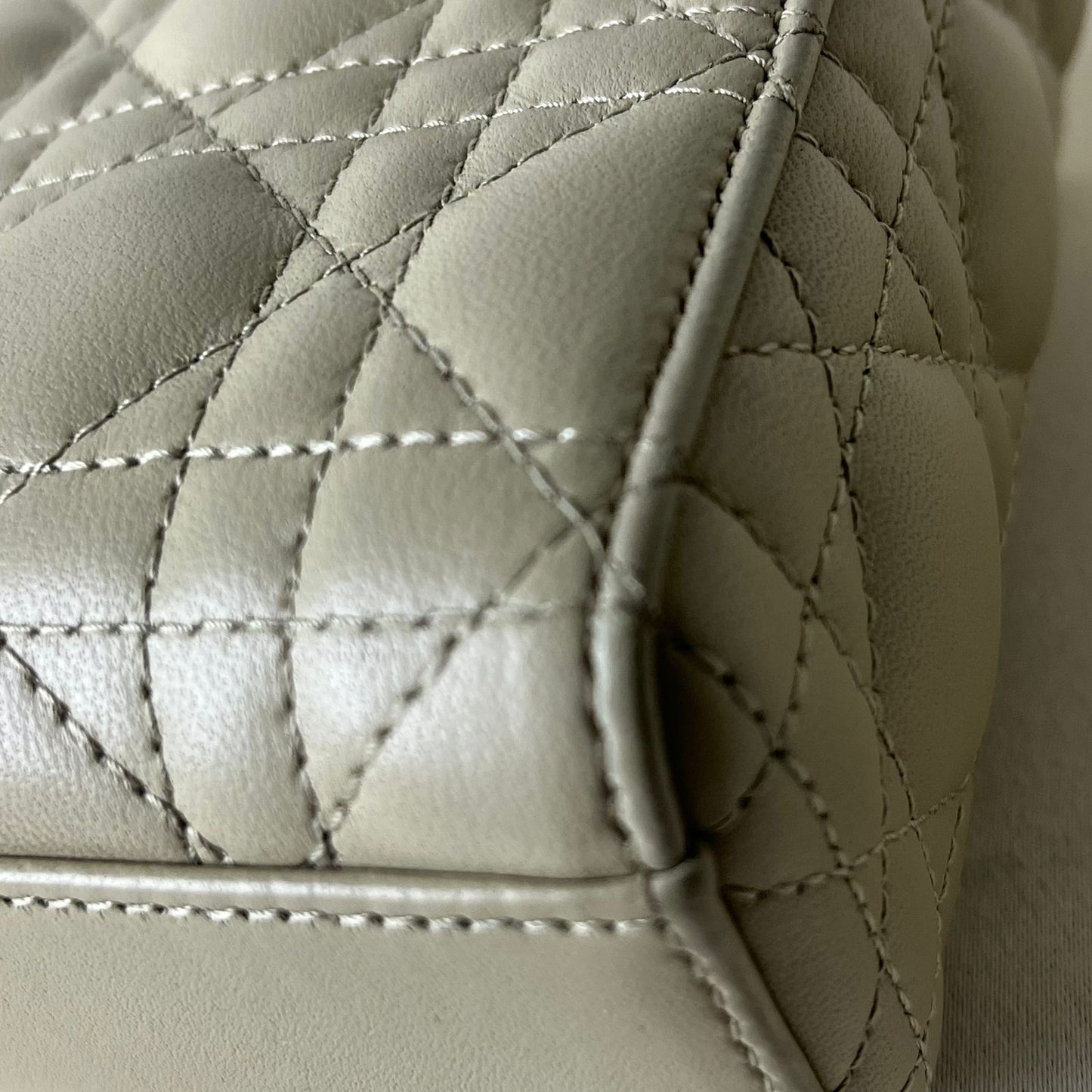 Dior	Lady D-Joy Bag Medium Beige