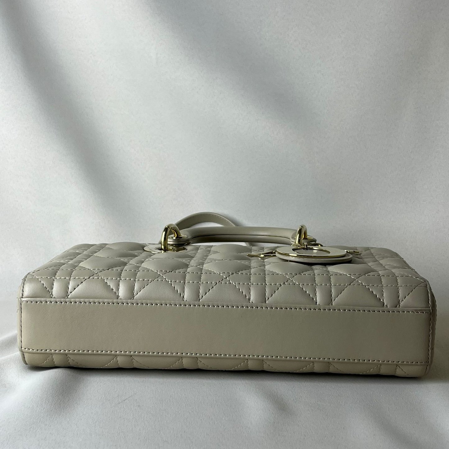 Dior	Lady D-Joy Bag Medium Beige