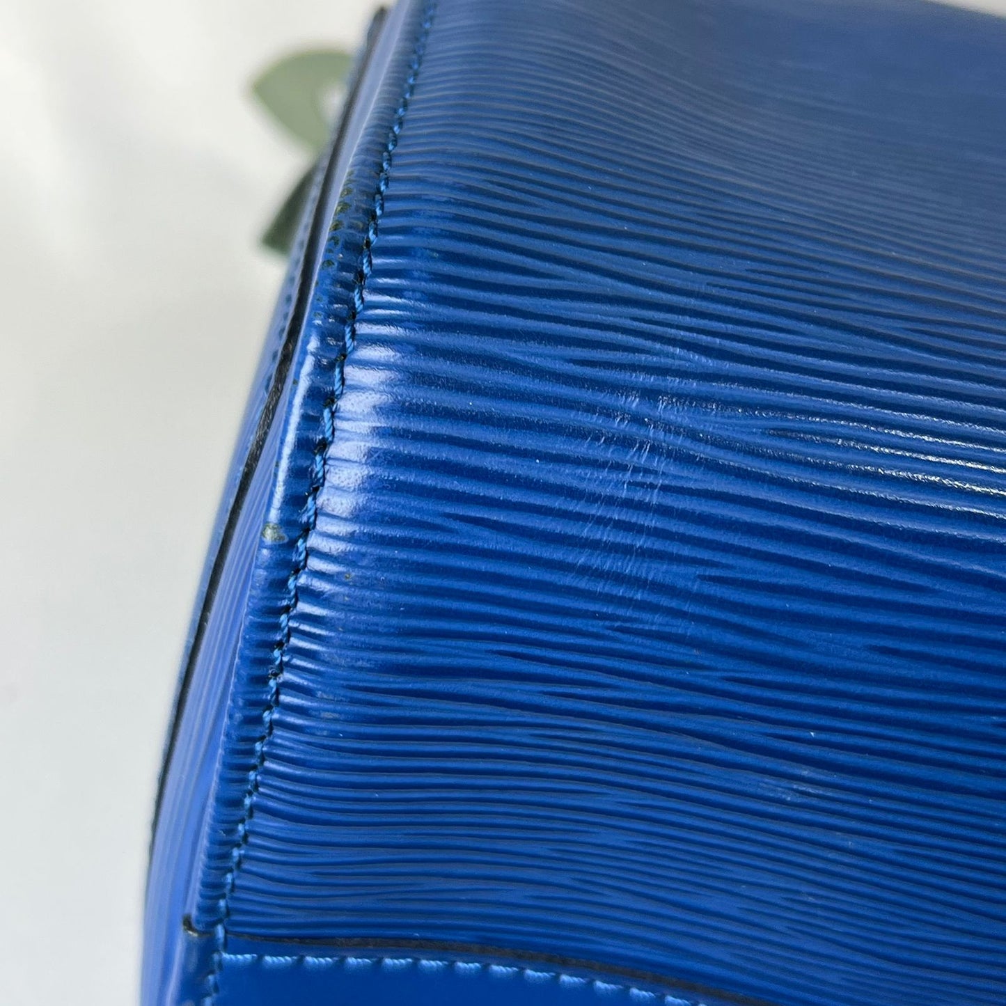 Louis Vuitton	Speedy 25 Epi Blue