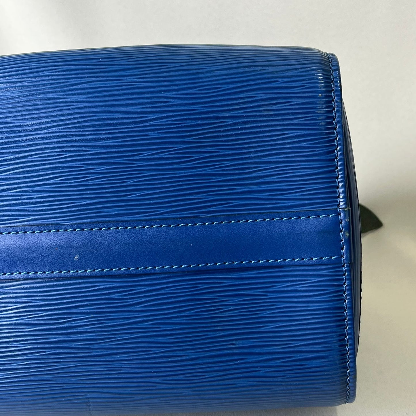 Louis Vuitton	Speedy 25 Epi Blue