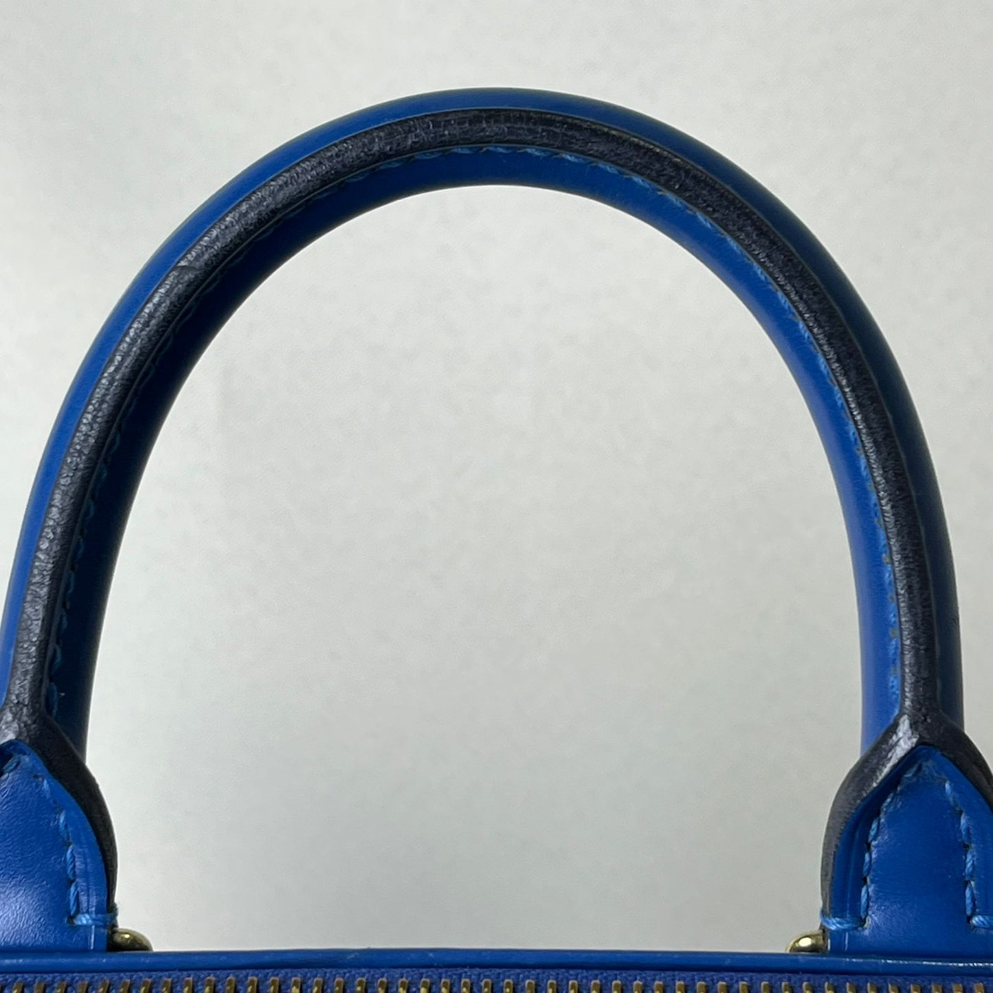Louis Vuitton	Speedy 25 Epi Blue