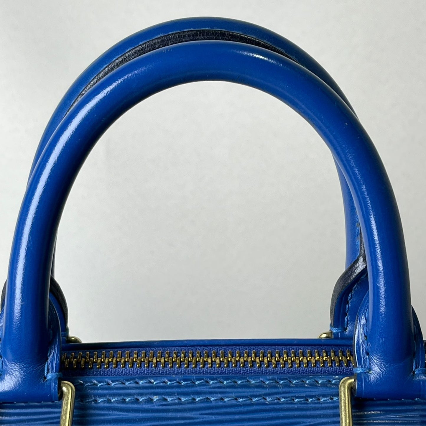 Louis Vuitton	Speedy 25 Epi Blue