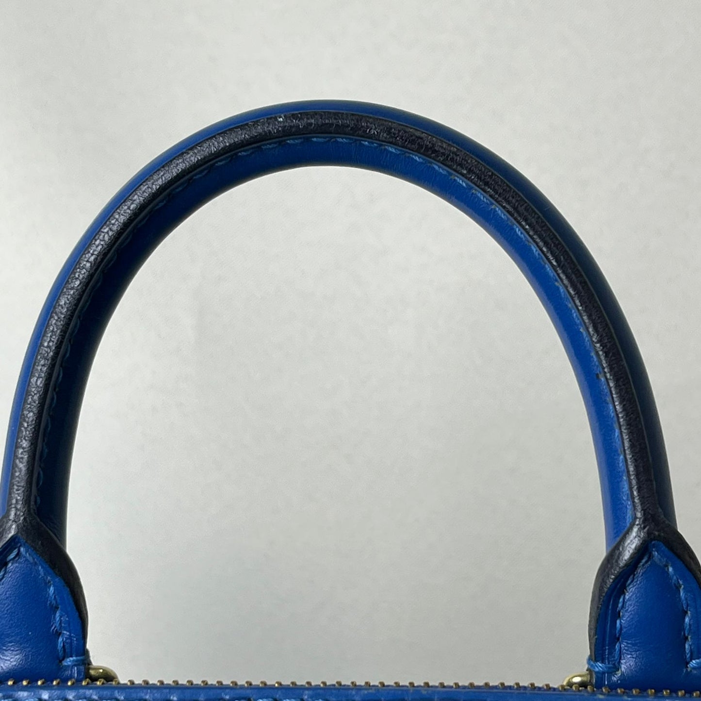 Louis Vuitton	Speedy 25 Epi Blue