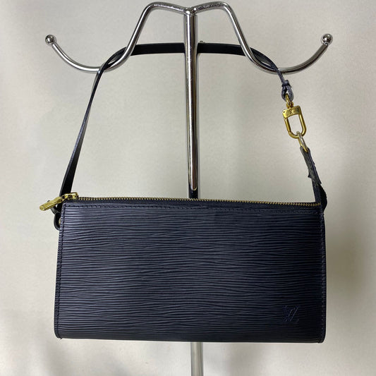 Louis Vuitton	Mini Pochette Epi Black