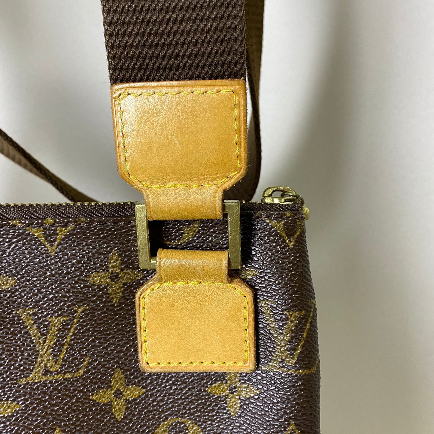 Louis Vuitton	Pochette Bosphore Crossbody Bag