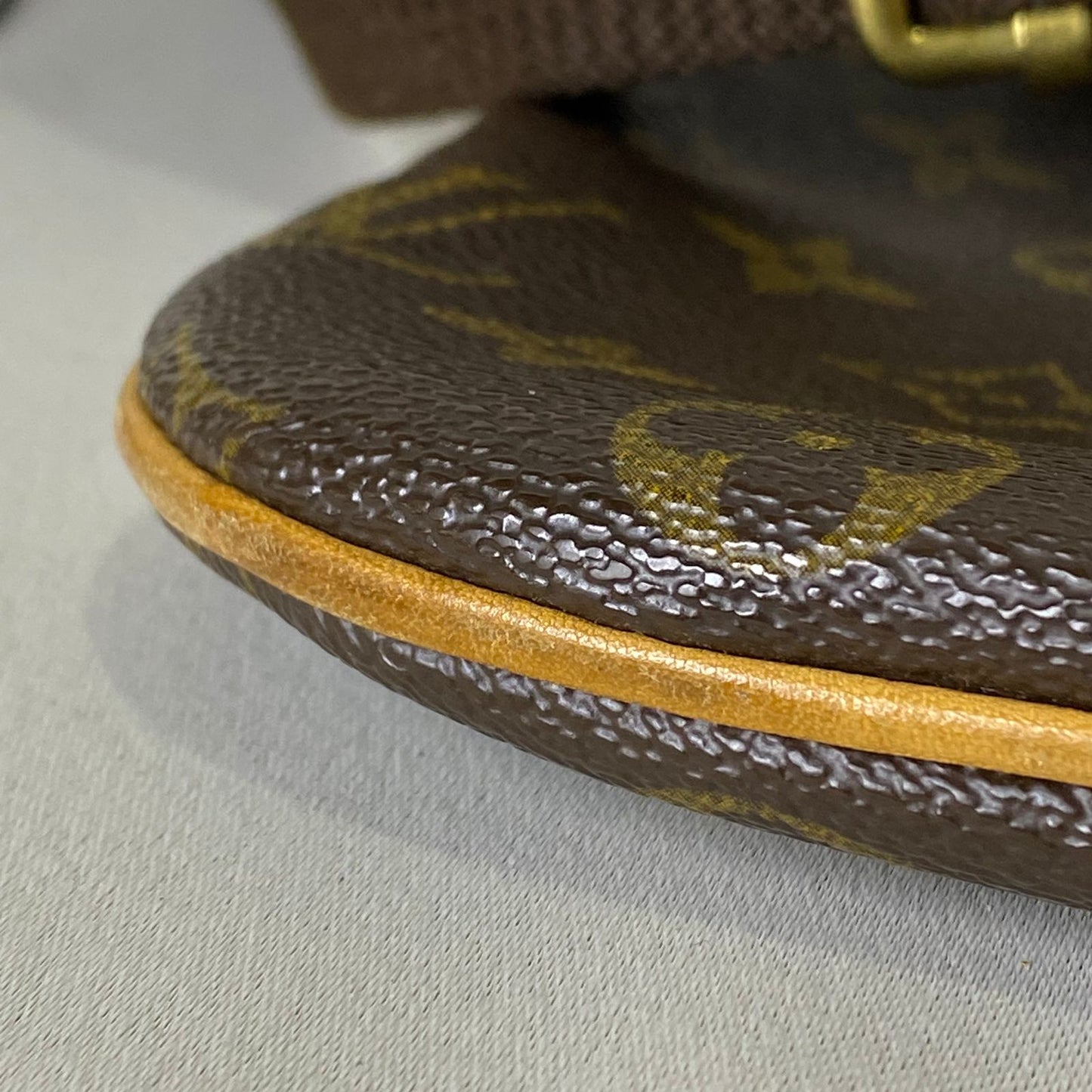 Louis Vuitton	Pochette Bosphore Crossbody Bag