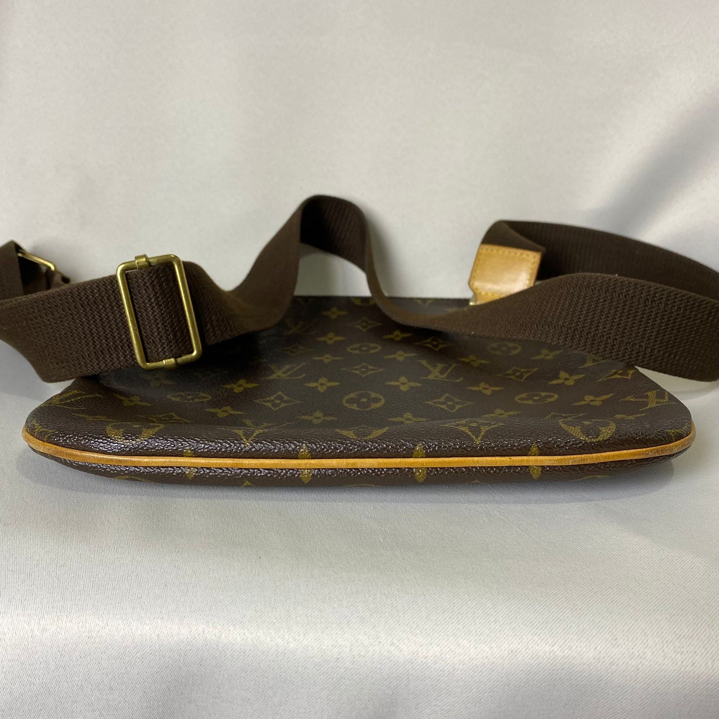 Louis Vuitton	Pochette Bosphore Crossbody Bag