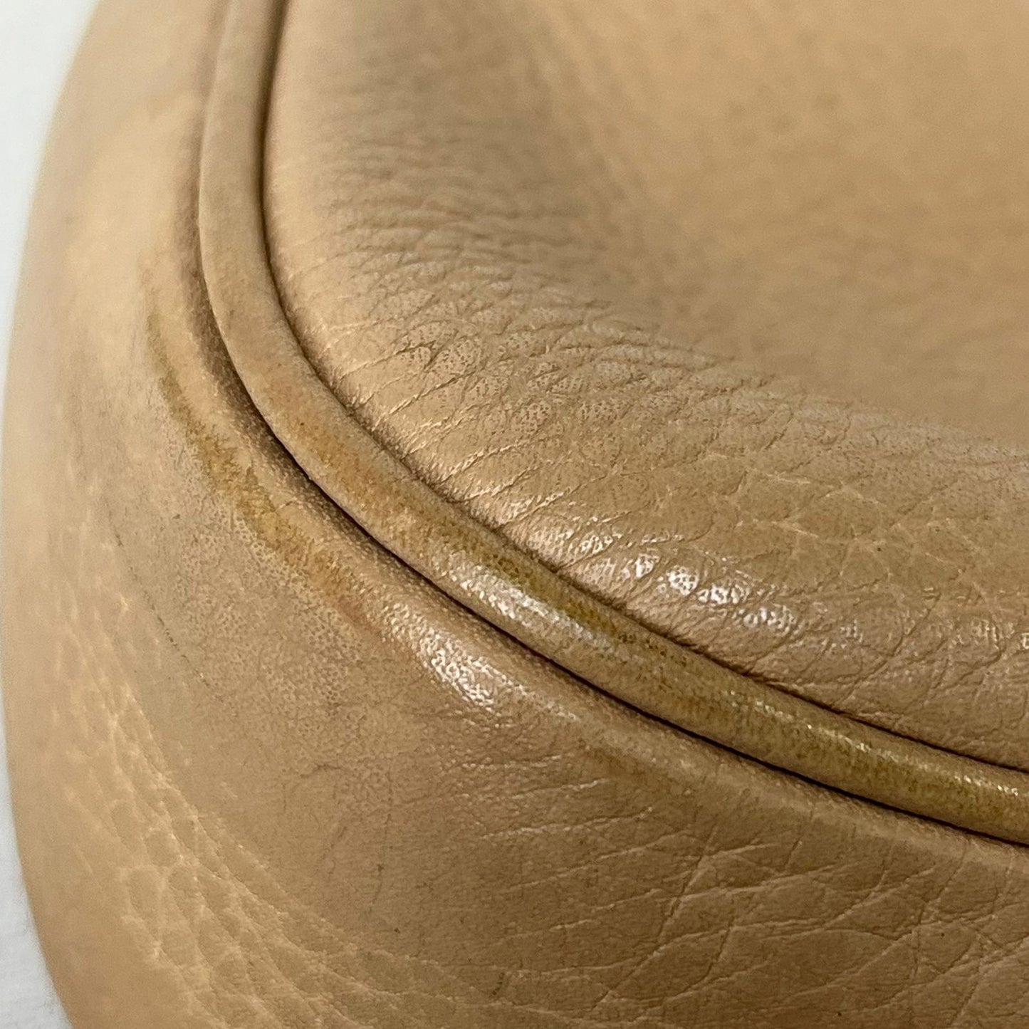 Gucci  Soho Chain Beige