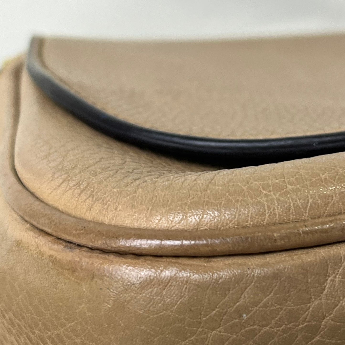 Gucci  Soho Chain Beige