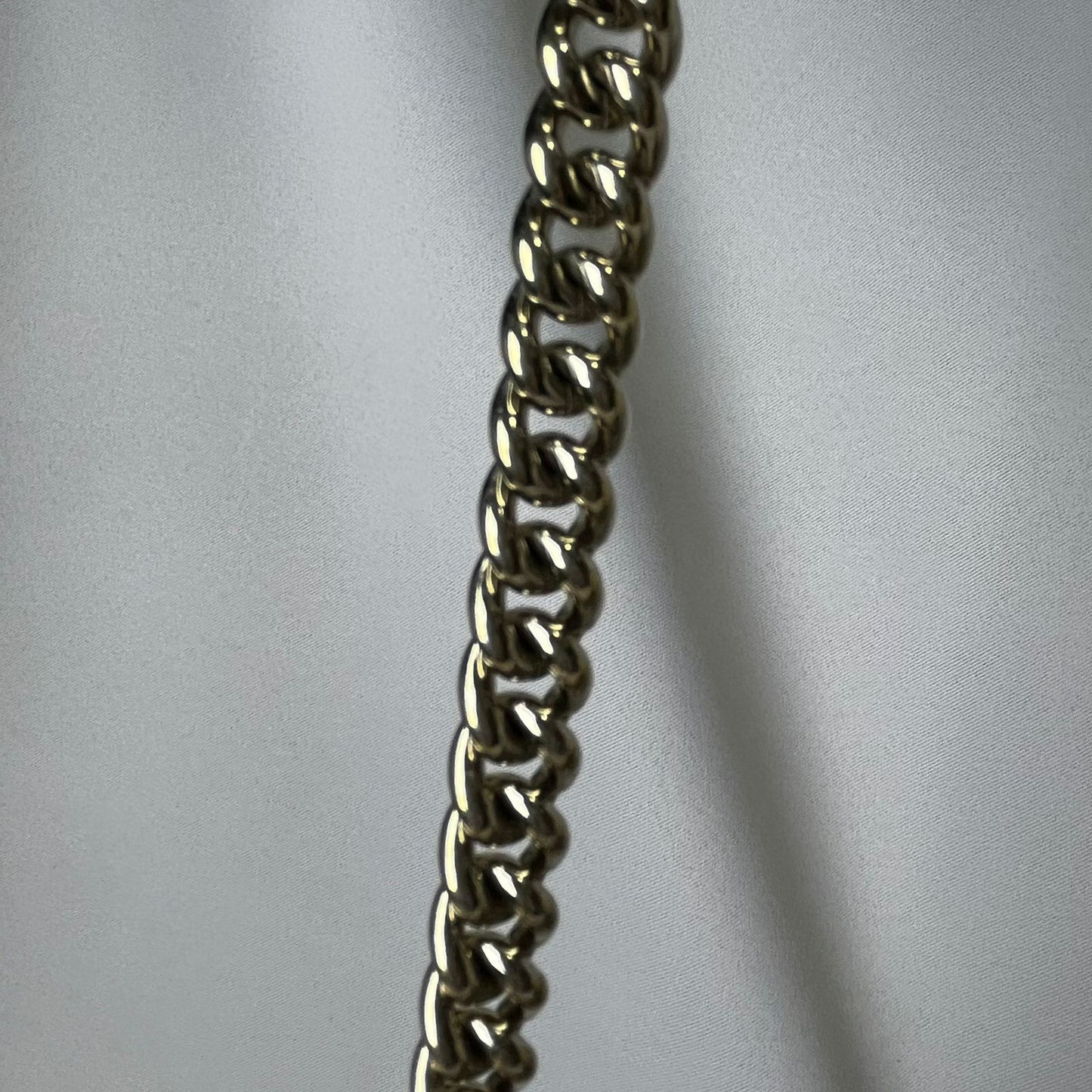Gucci  Soho Chain Beige