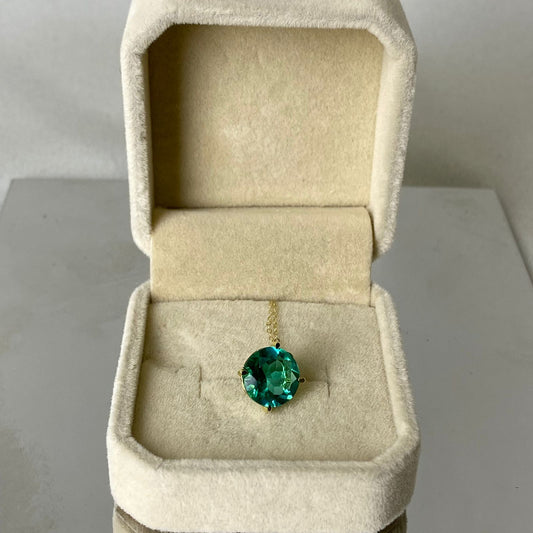 Necklace  3.00 Carat Gold Setting