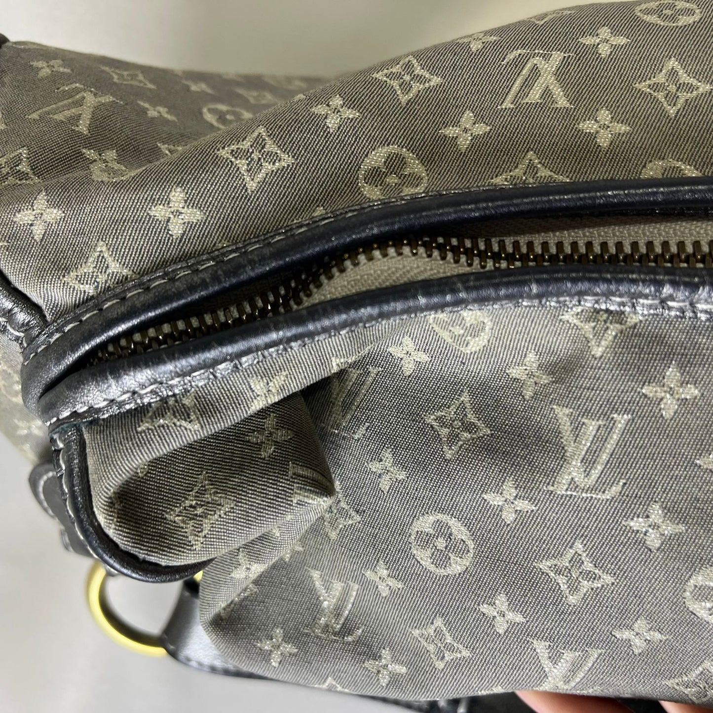 Louis Vuitton	Mini Lin Manon MM Grey Metallic Leather Trim