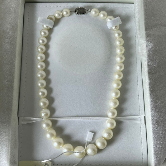 White Pearl Necklace