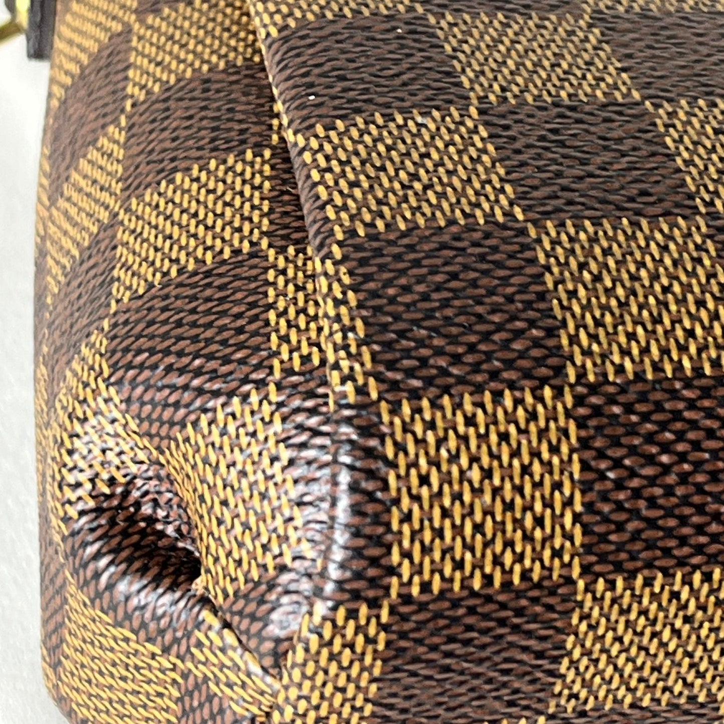 Louis Vuitton	Croisette Damier Ebene