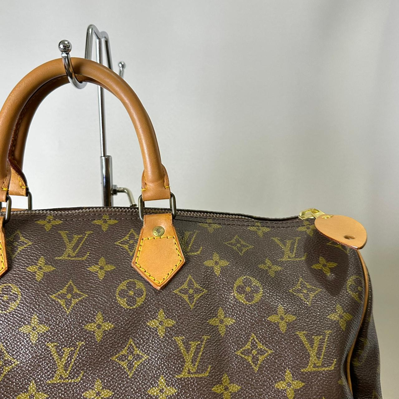 Louis Vuitton Speedy 40 Monogram Canvas