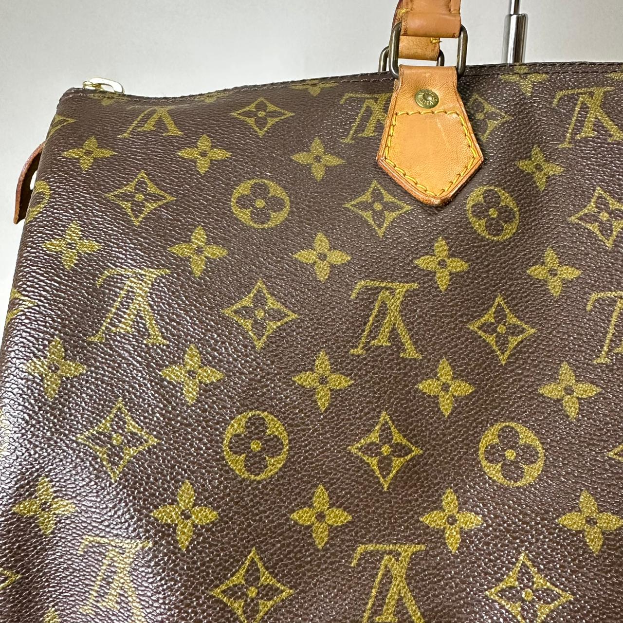 Louis Vuitton Speedy 40 Monogram Canvas