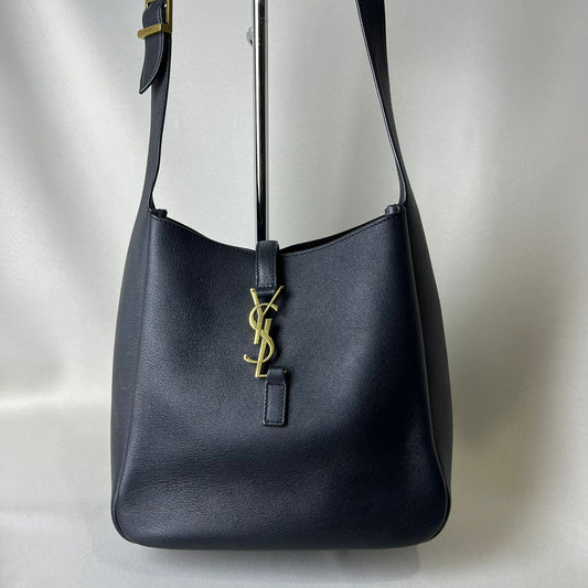 YSL	Le 5 A7 Supple Black