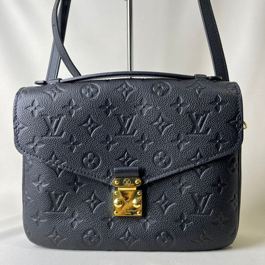 Louis Vuitton	Pochette Metis Monogram Empreinte Black